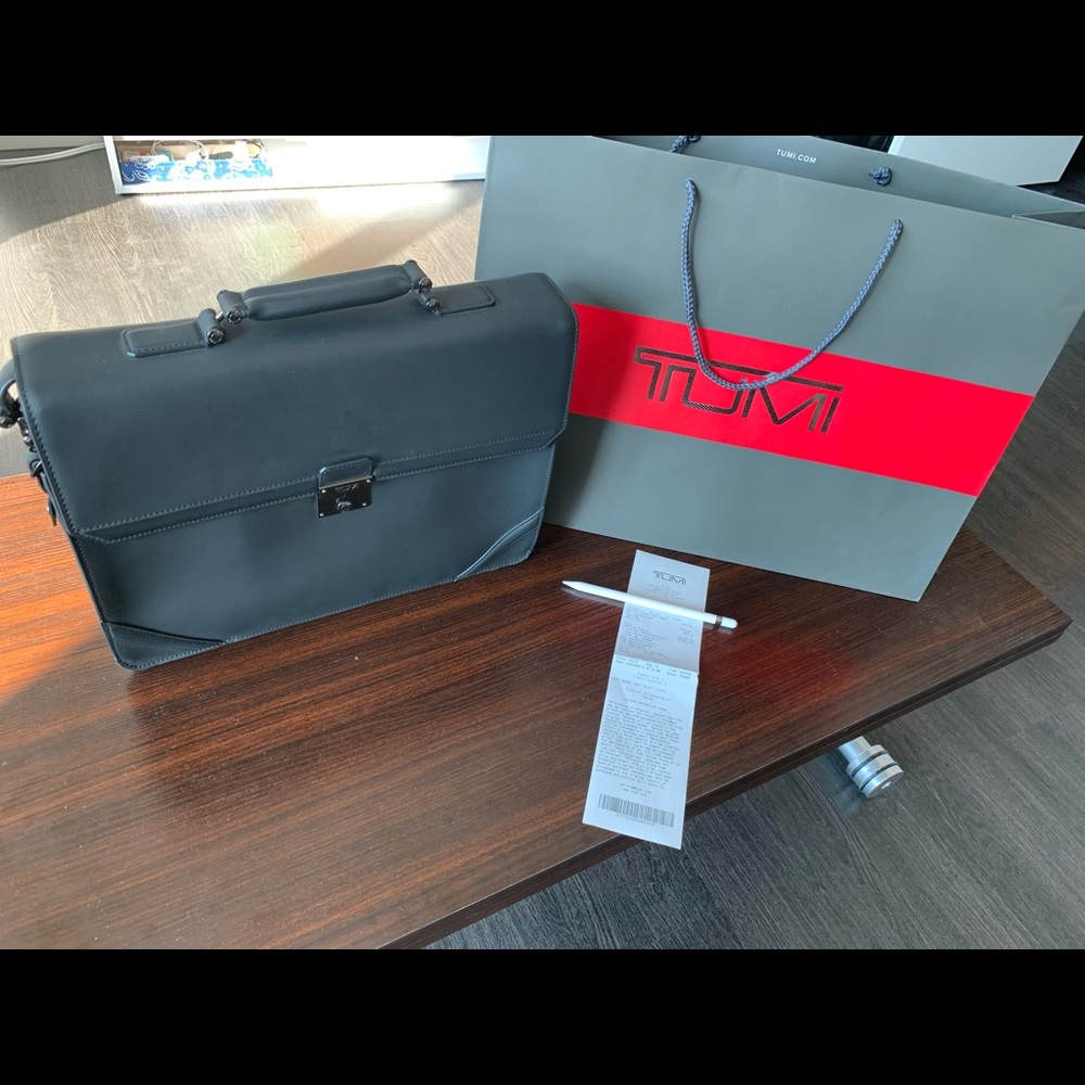 Tumi Ashton Palmer Flap Brief